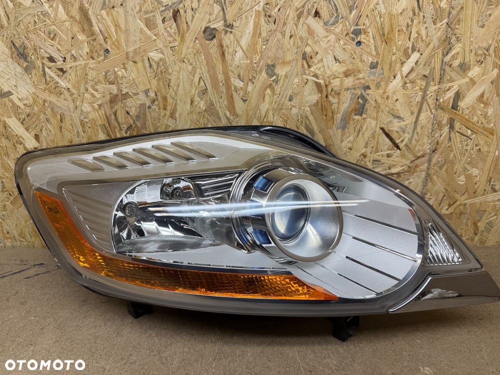 LAMPA PRZÓD PRAWA SOCZEWKA H7 FORD KUGA MK1 BV4J-13W029-AA - 26