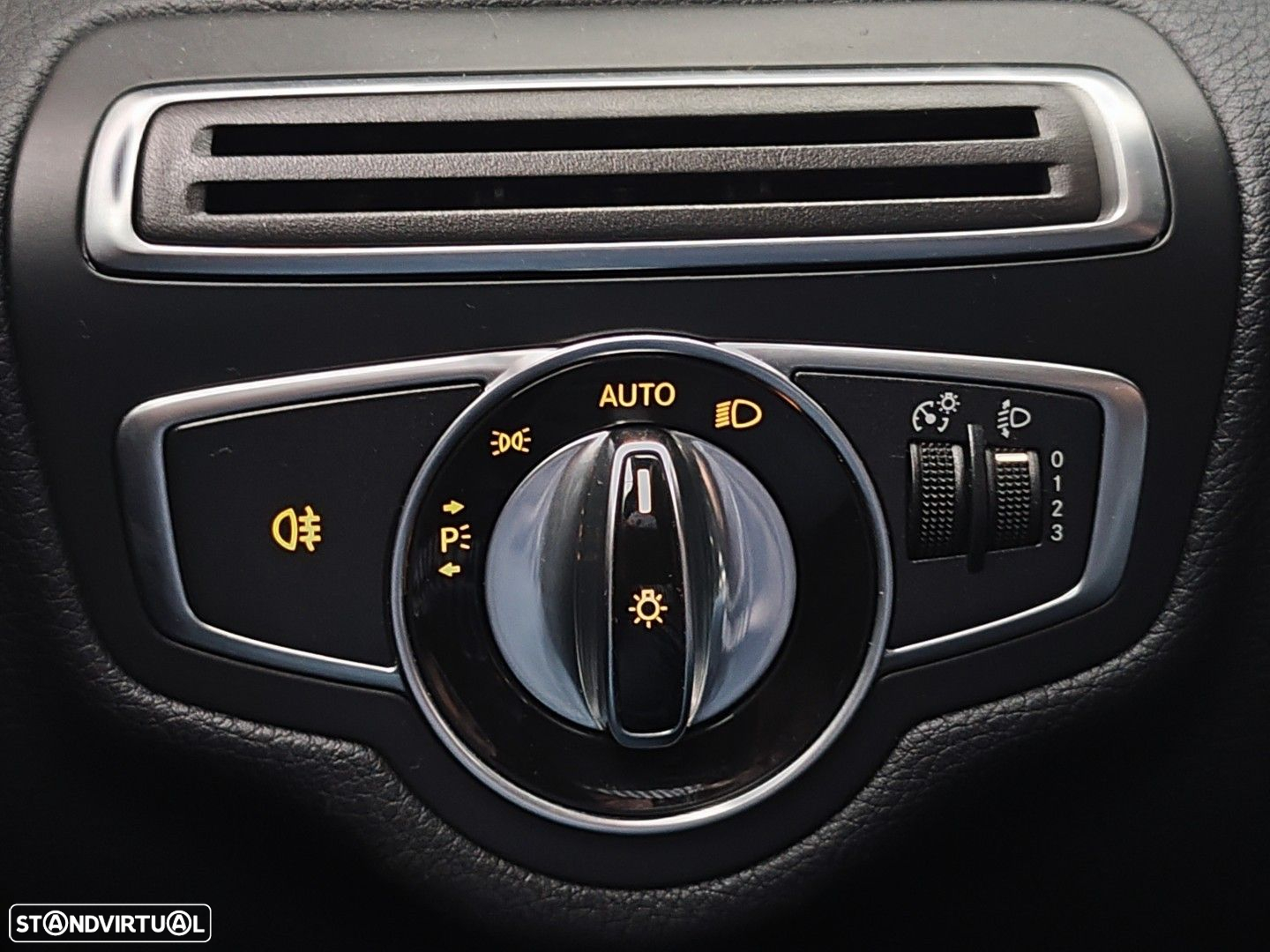 Mercedes-Benz C 180 BlueTEC Avantgarde - 25