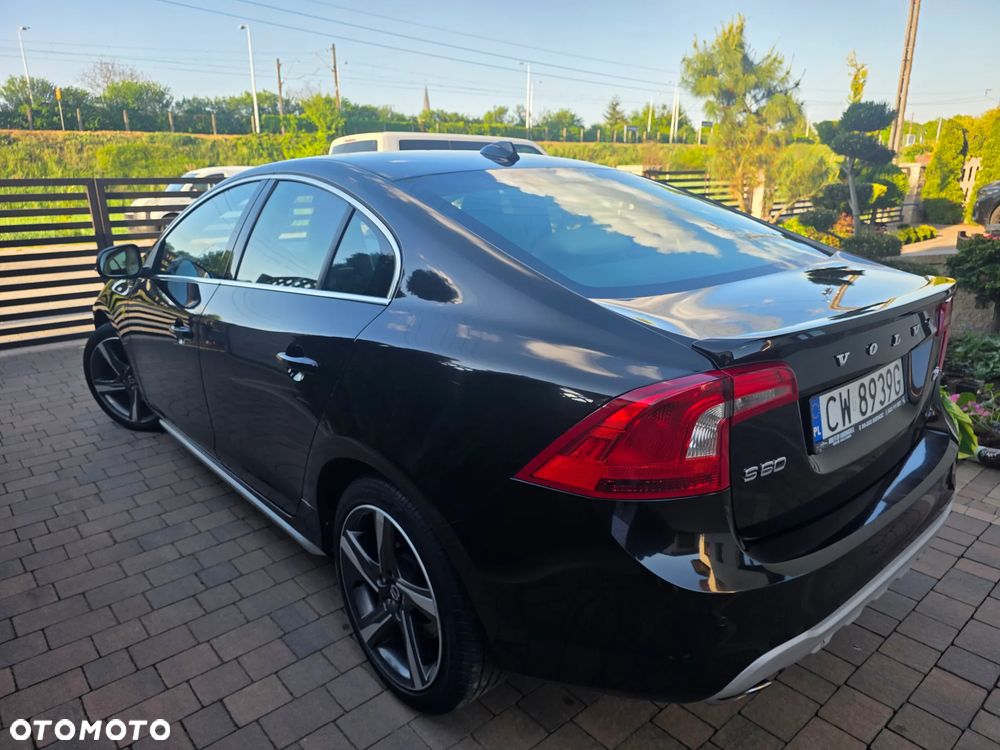 Volvo S60 D3 R-Design - 18