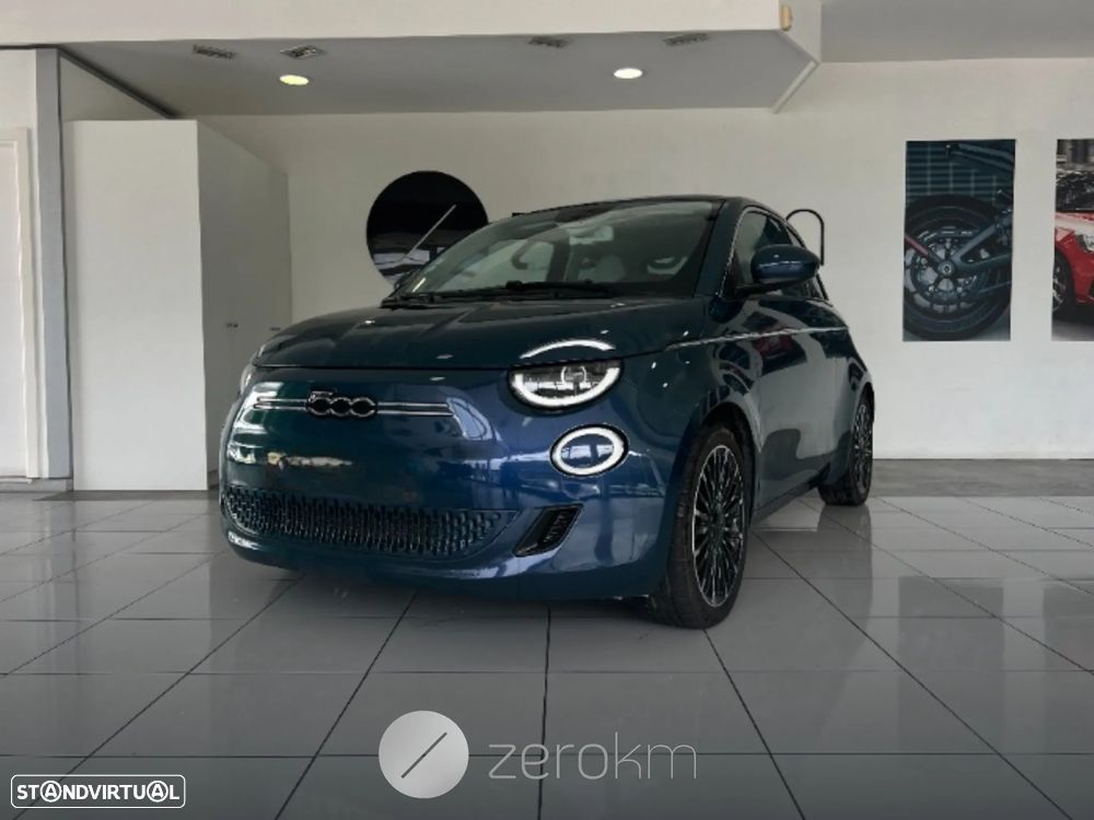 Fiat 500e 42kWh ICON — fotografia 2