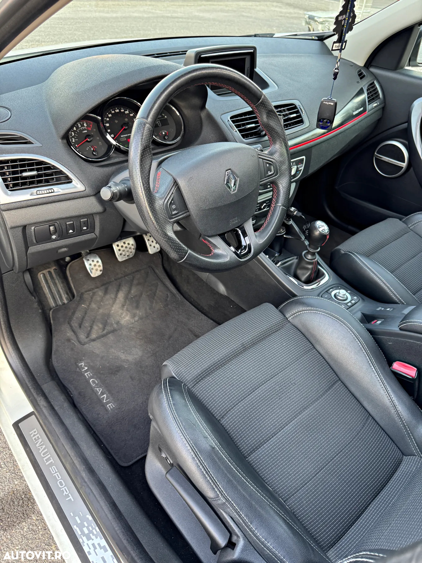 Renault Megane Grandtour TCe 190 Start & Stop GT - 3