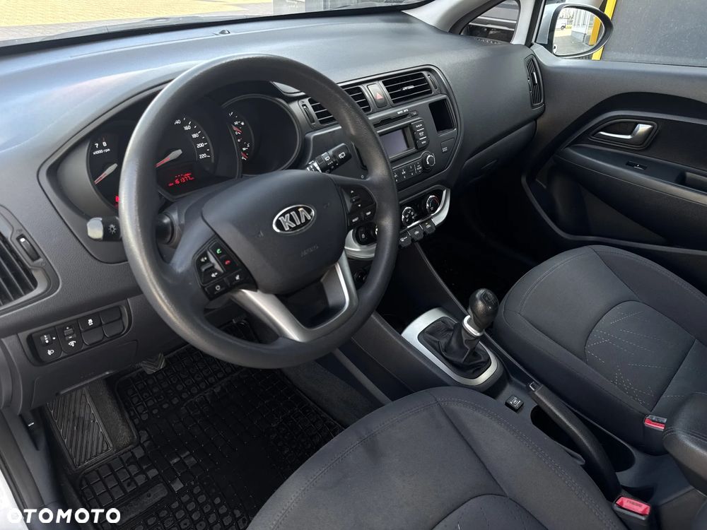 Kia Rio 1.4 M - 9