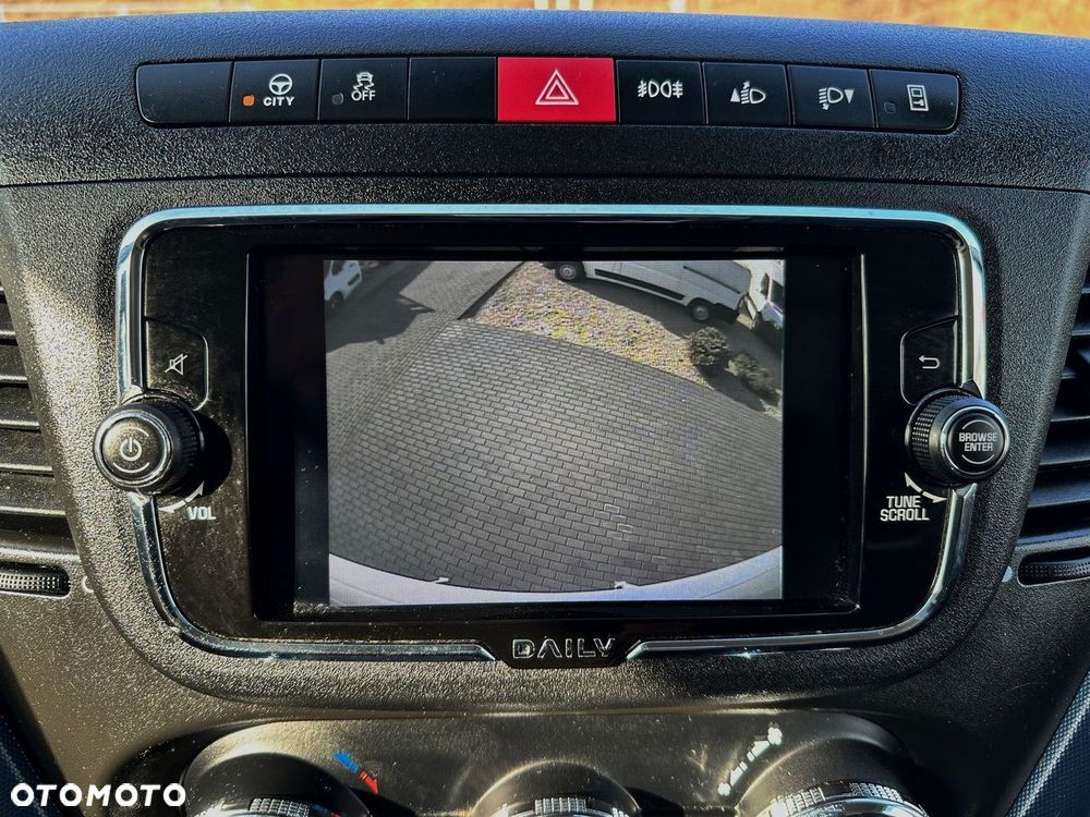 Iveco DAILY 35S16 CONNECT KONTENER WINDA 8 PALET TEMPOMAT NAWIGACJA LEDY AUTOMAT HI-MATIC KLIMATYZACJA  160KM - 36