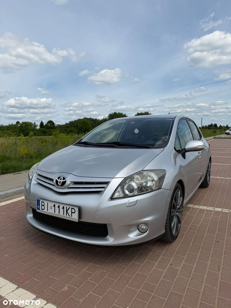 Toyota Auris - 1