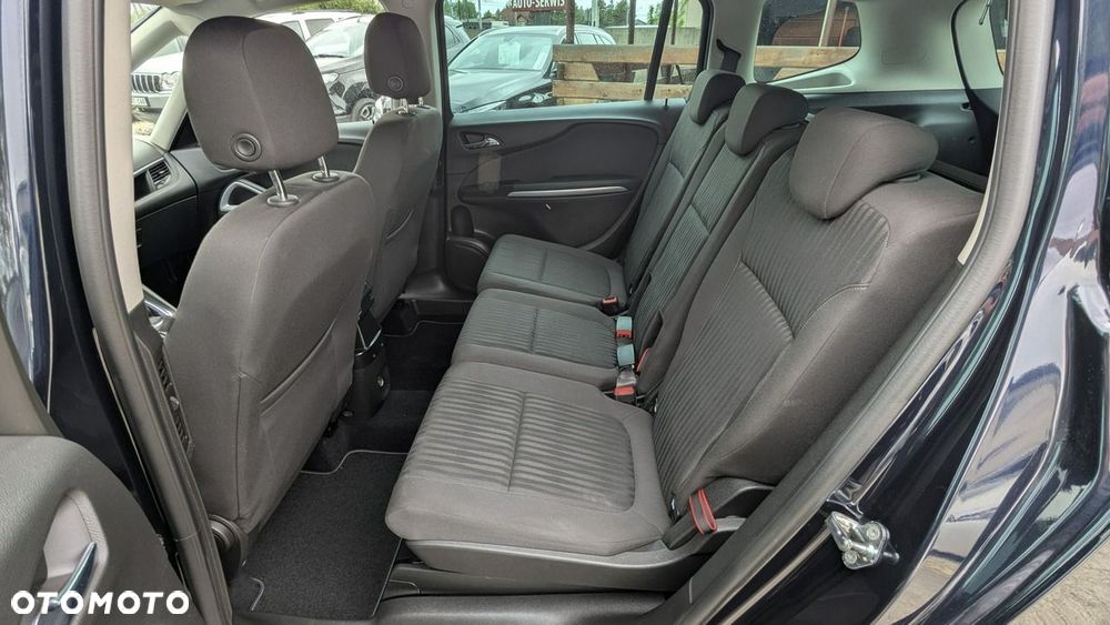 Opel Zafira - 15