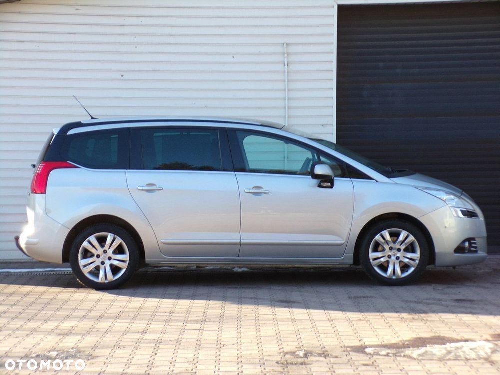 Peugeot 5008 - 4