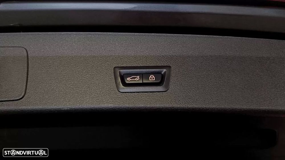 BMW X1 18 d sDrive Auto Pack M - 21