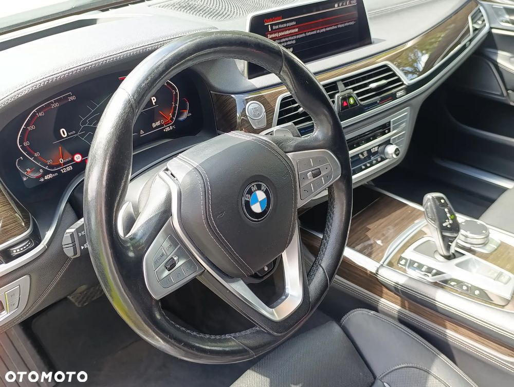 BMW Seria 7 740Li - 13