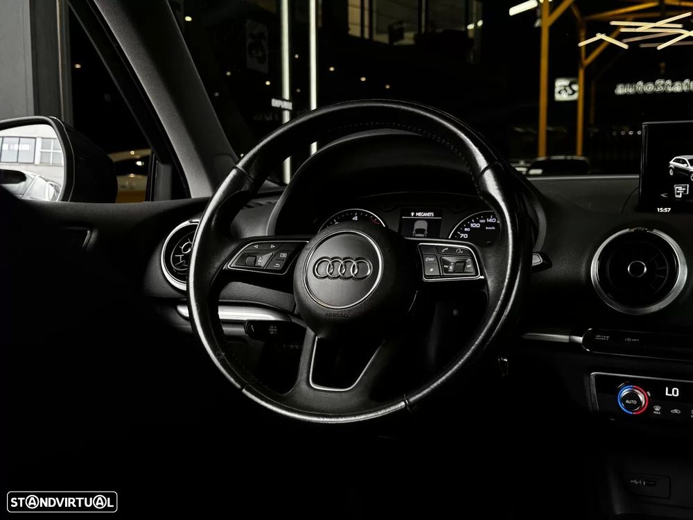 Audi A3 Sportback 1.6 TDI S-line - 28