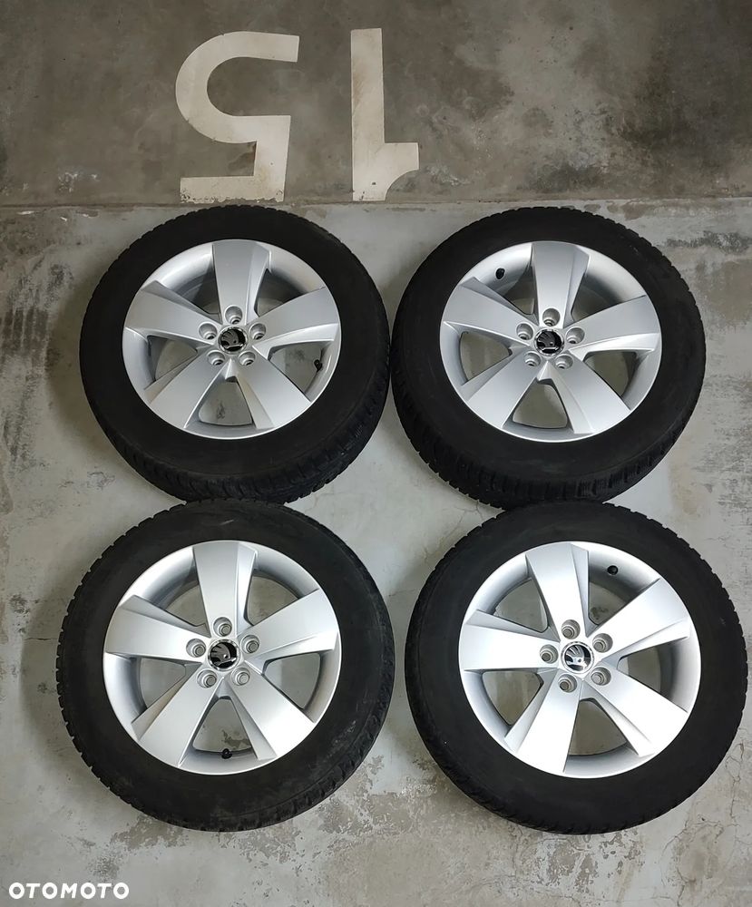 Skoda RAPID 1.0 TSI Style - 17