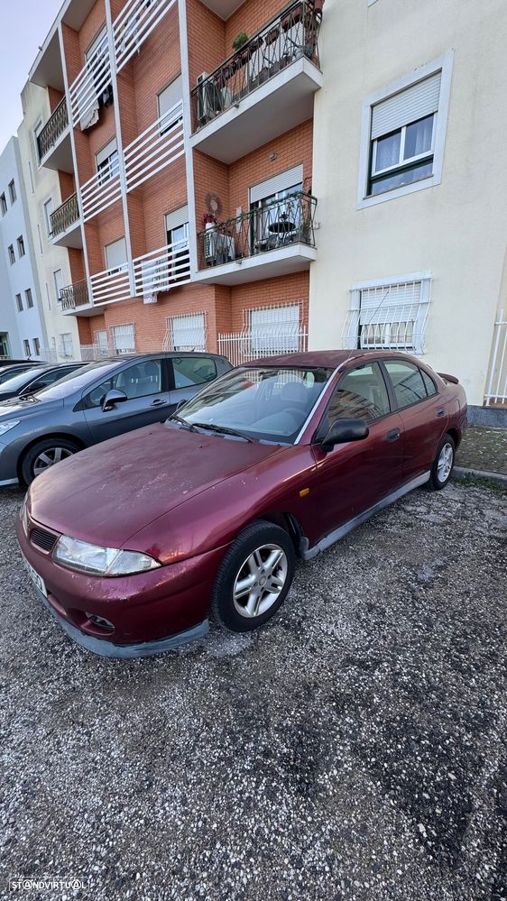Mitsubishi Carisma Hatchback 1.6 GLX - 8