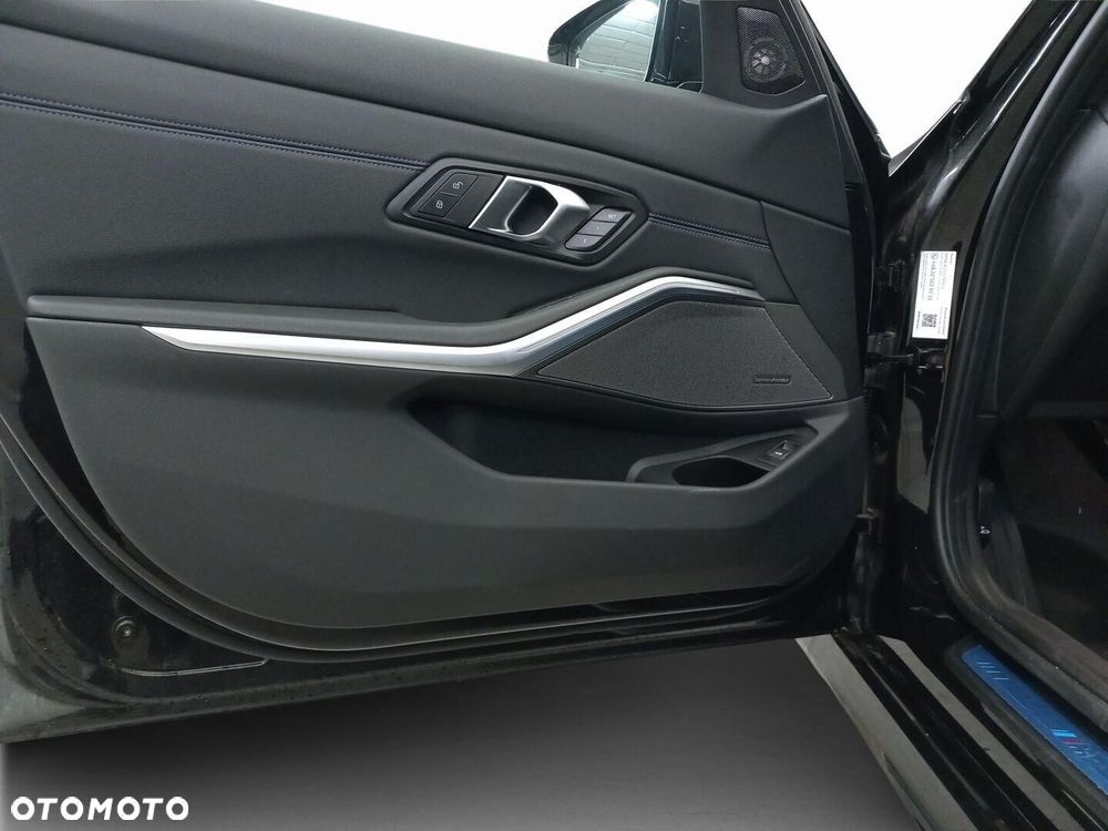 BMW Seria 3 - 12