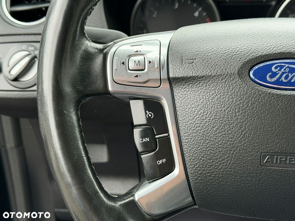 Ford Galaxy 2.0 TDCi Titanium - 17