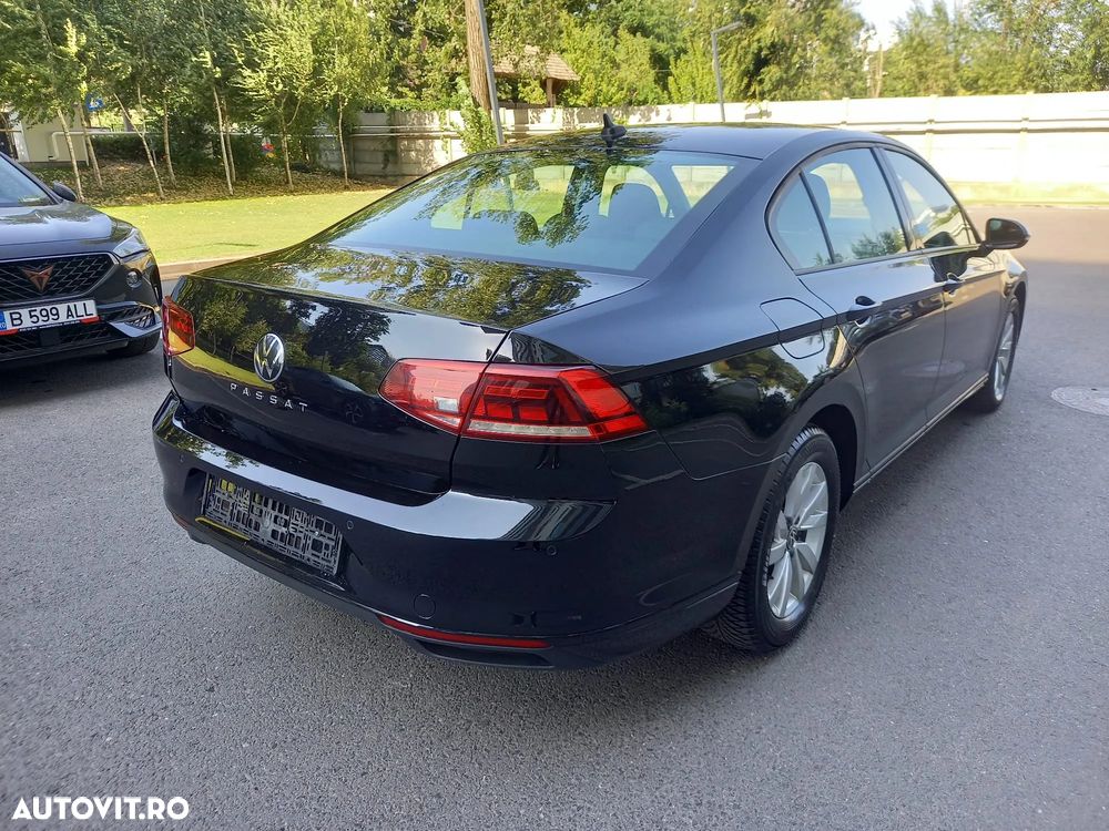 Volkswagen Passat - 9