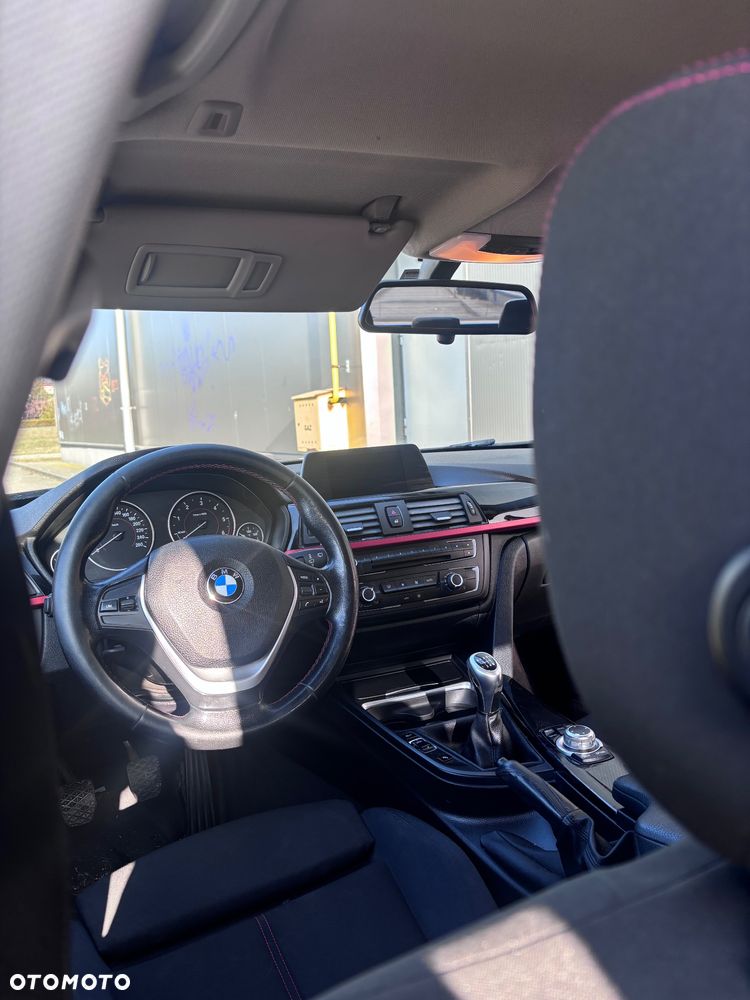 BMW Seria 3 320d - 11