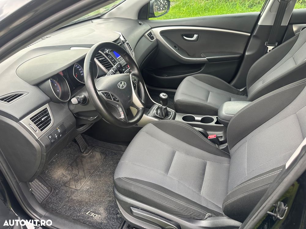 Hyundai i30 1.6 CRDI blue Style - 6