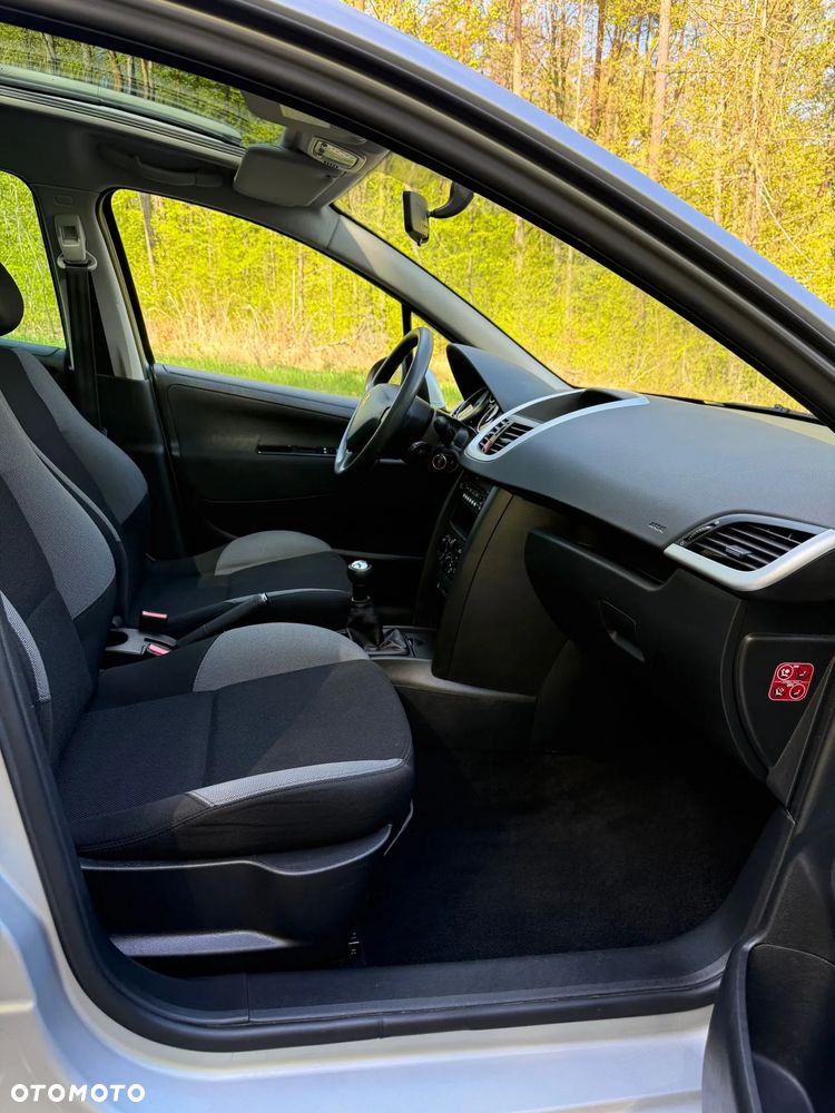 Peugeot 207 95 VTi Urban Move - 22