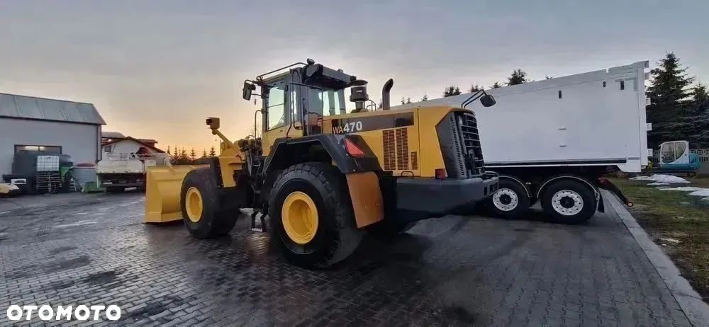 Komatsu WA 470 ładowarka stan b.dobry - 11
