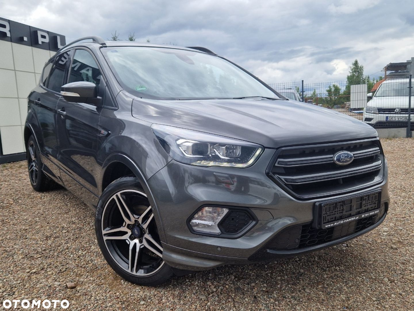 Ford Kuga 1.5 EcoBoost 2x4 ST-Line - 4