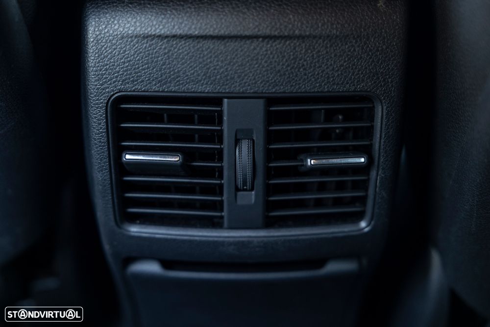 Mercedes-Benz CLA 200 d Shooting Brake AMG Line Aut. - 17