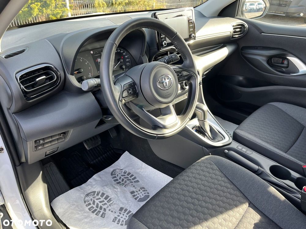 Toyota Yaris 1.5 Comfort CVT - 4