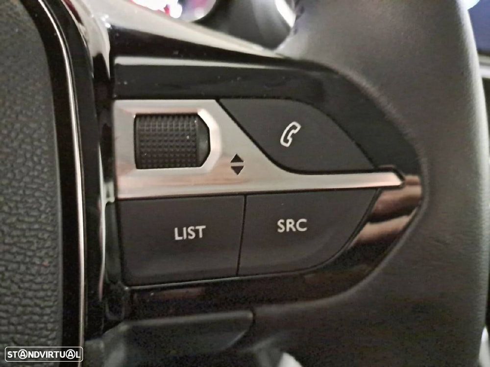 Peugeot 208 1.2 PureTech Style - 17