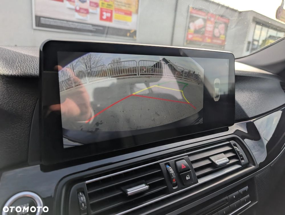 BMW Seria 5 518d - 15