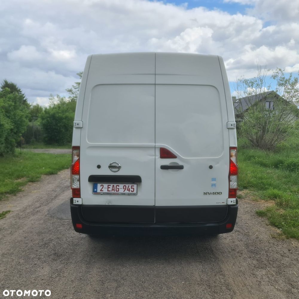 Nissan NV400 - 10