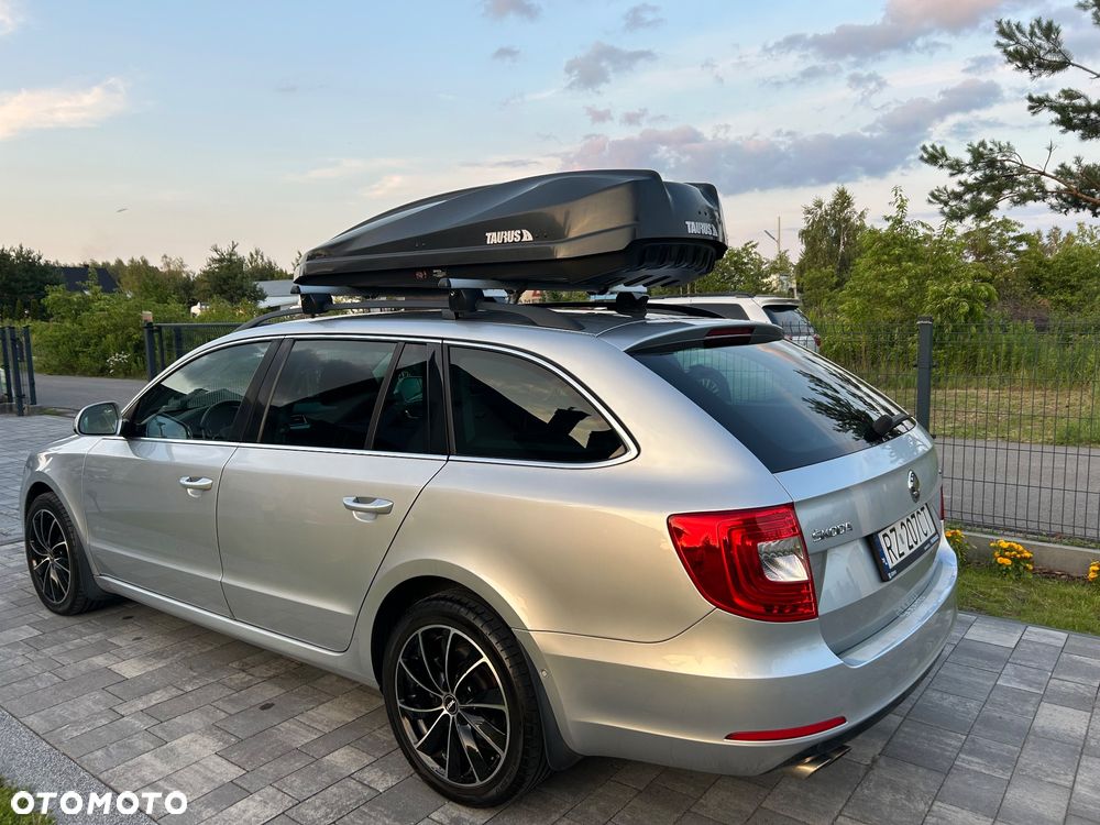 Skoda Superb 2.0 TDI Ambition DSG - 5