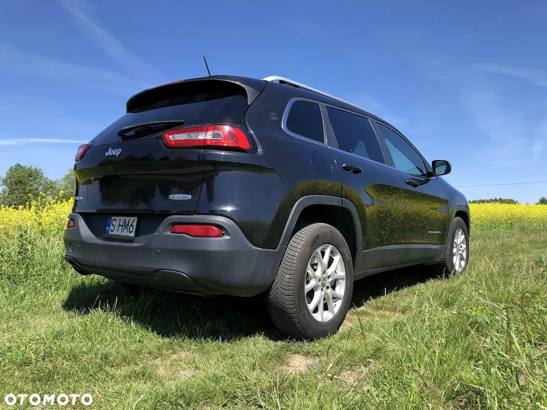 Jeep Cherokee - 18