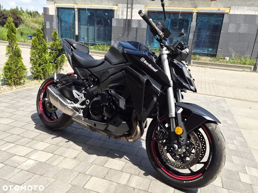 Suzuki GSX - 9