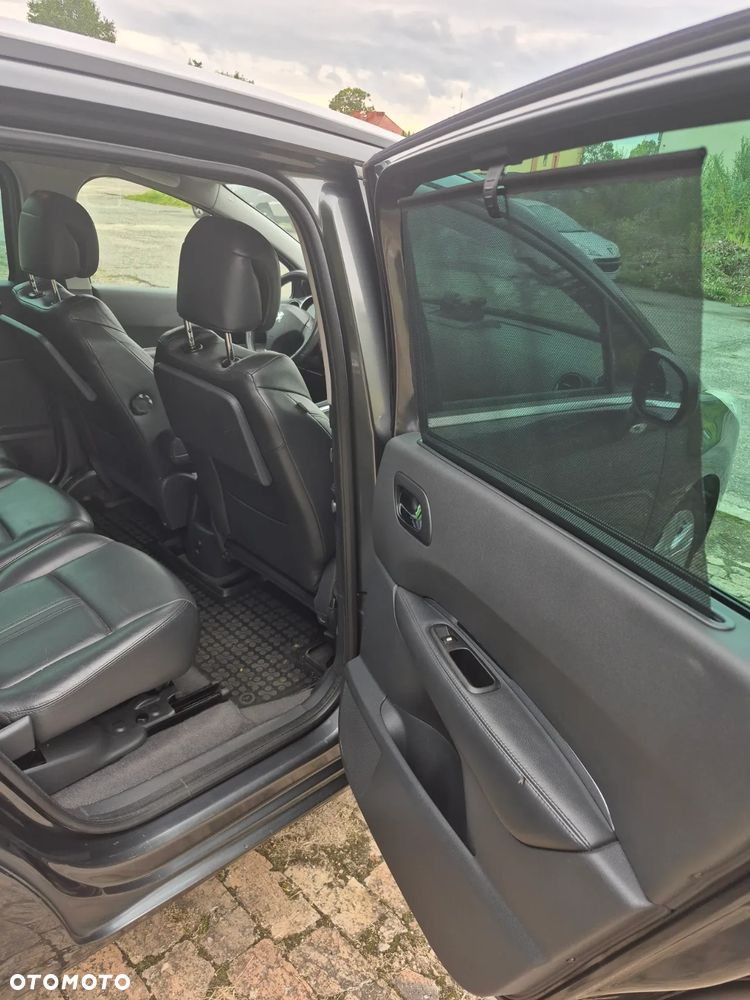 Peugeot 5008 1.6 HDi Premium - 11