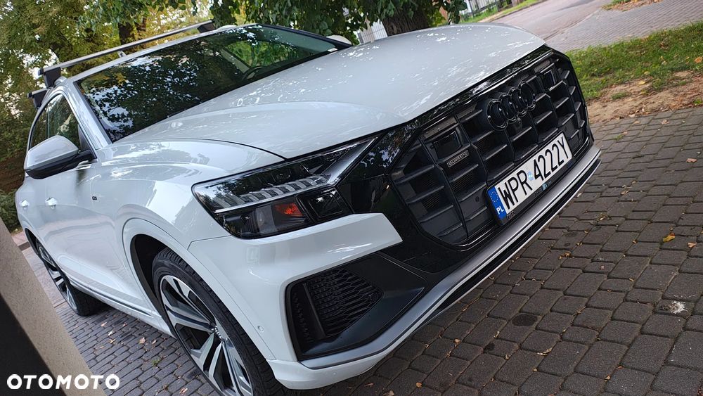 Audi Q8 55 TFSI mHEV Quattro Tiptronic - 4