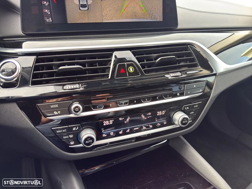 BMW 530 e iPerformance Line Luxury - 10