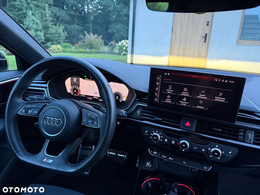 Audi A4 Avant 40 TFSI mHEV S Line S tronic - 38