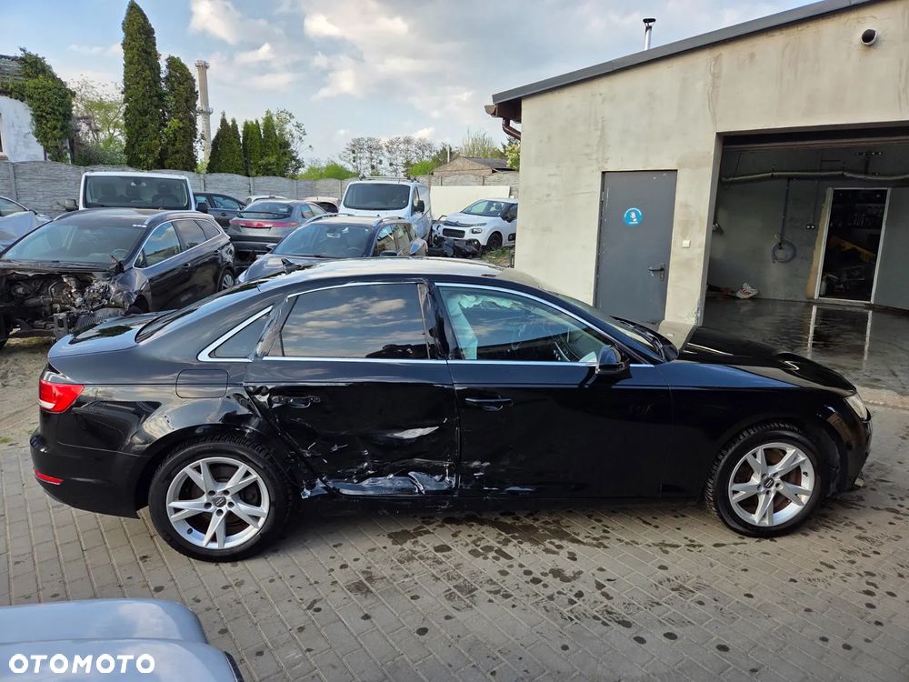 Audi A4 Limousine 1.4 TFSI Sport - 22
