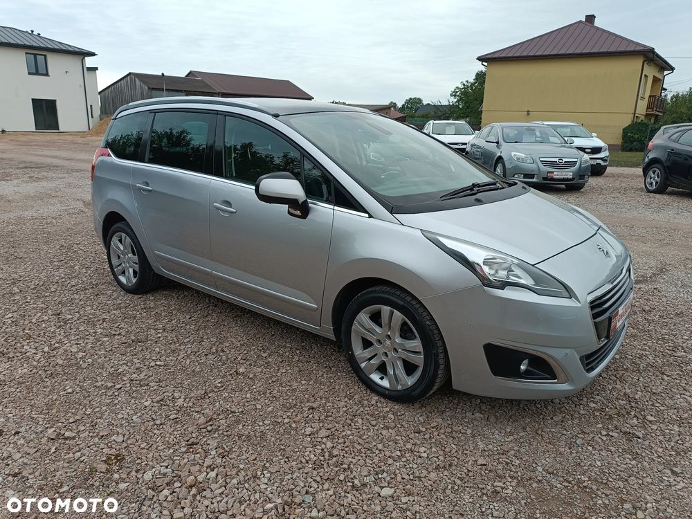 Peugeot 5008 1.6 HDi Style 7os - 8