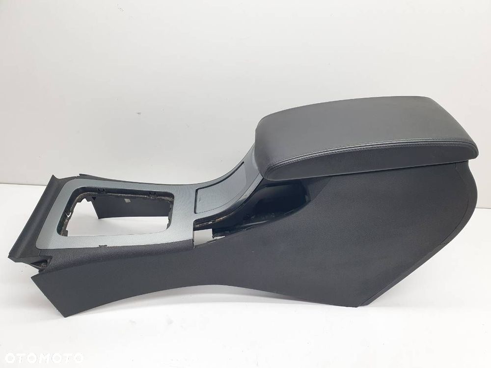 TUNEL ŚRODKOWY PODŁOKIETNIK PEUGEOT 407 SW 2006 EUROPA - 1