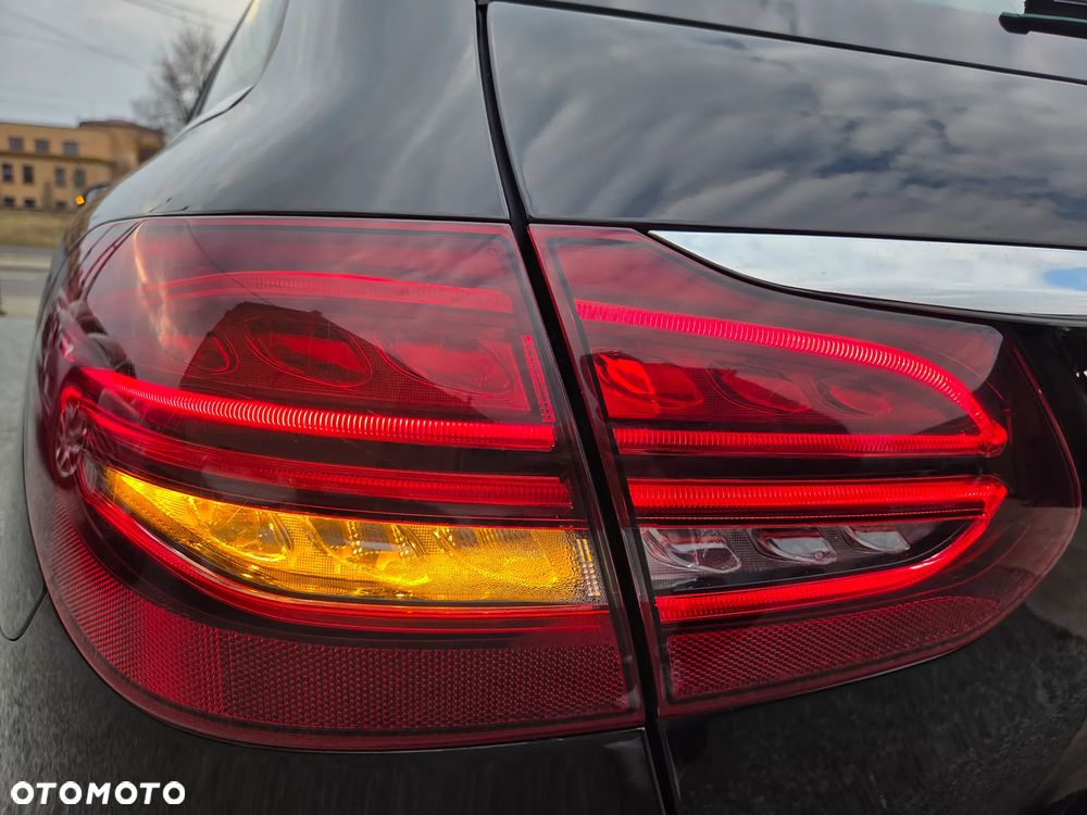 Mercedes-Benz Klasa C 200 d 9G-TRONIC - 38