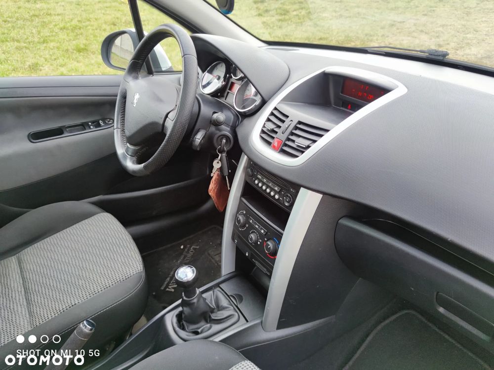 Peugeot 207 95 VTi Filou - 16