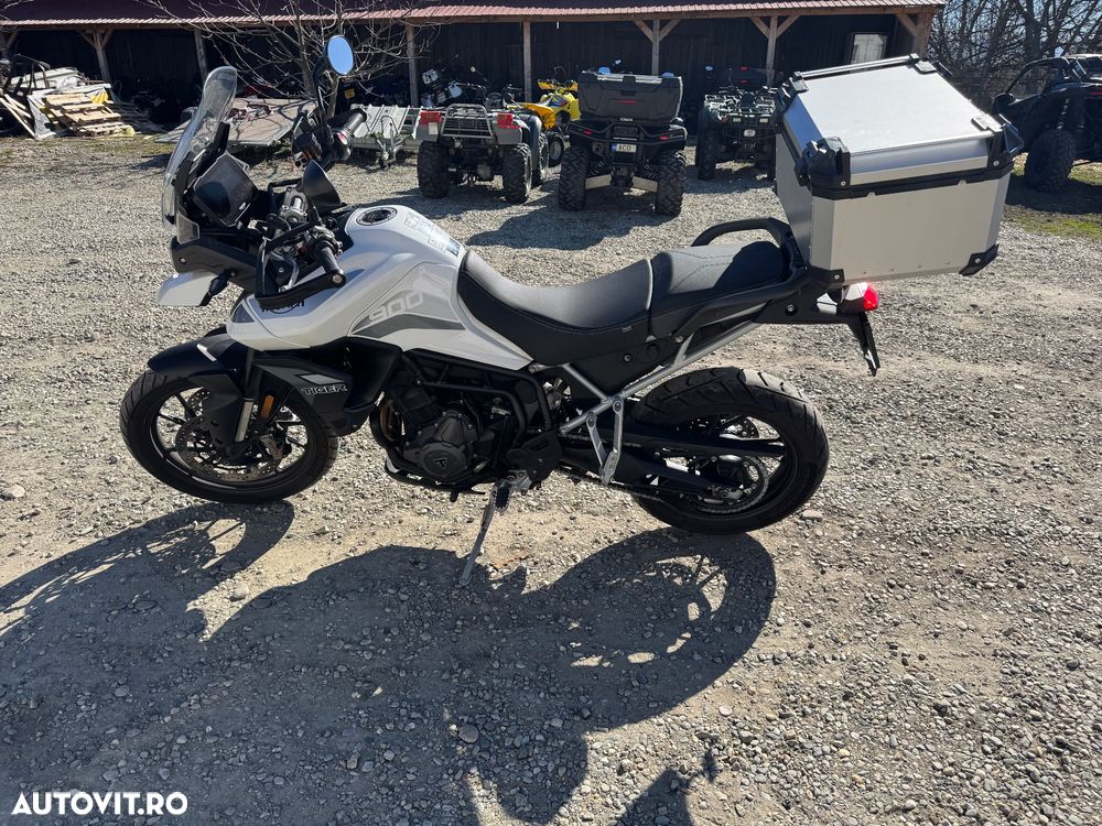 Triumph Tiger 900 - 18