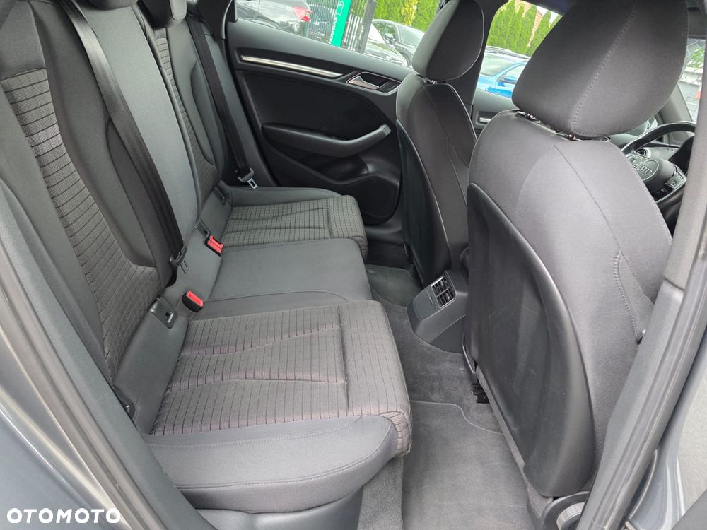 Audi A3 Sportback 1.5 TFSI cylinder on demand S tronic - 22