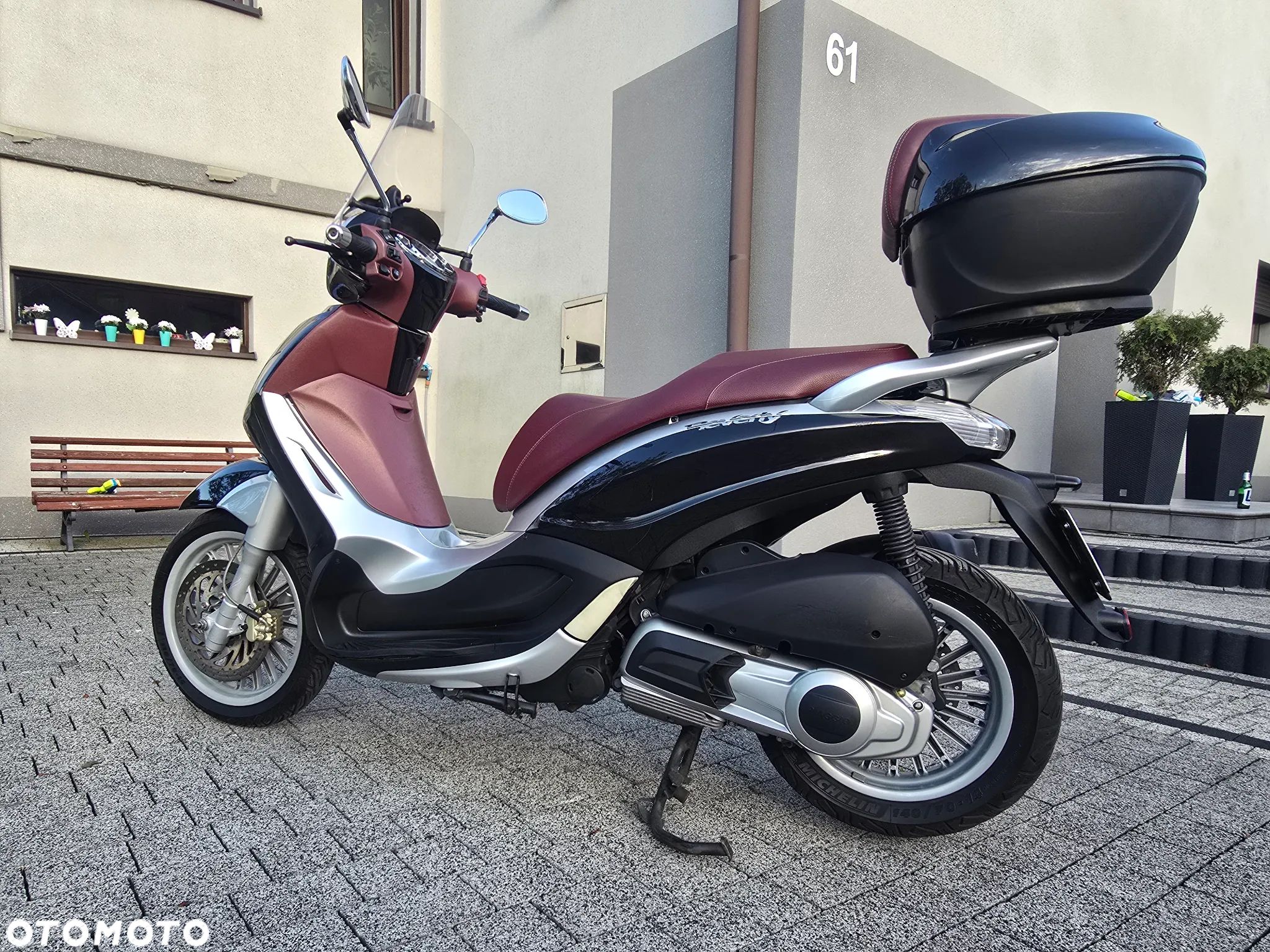 Piaggio Beverly - 1