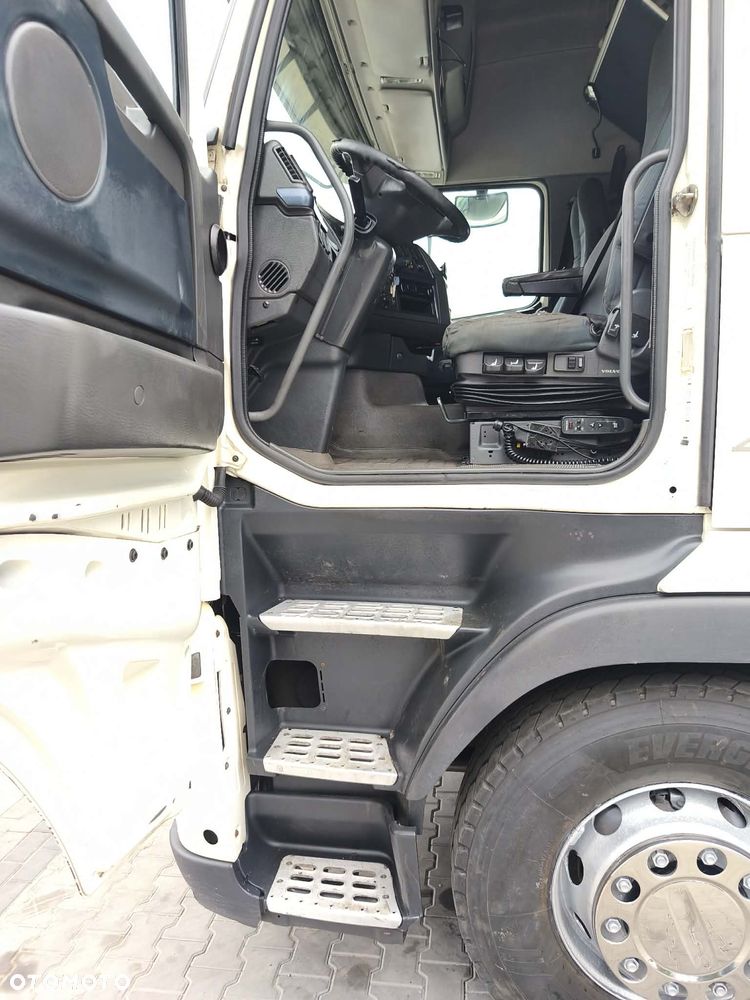 Volvo FH12 420 Standard Automat 2013 rok nowe opony - 13