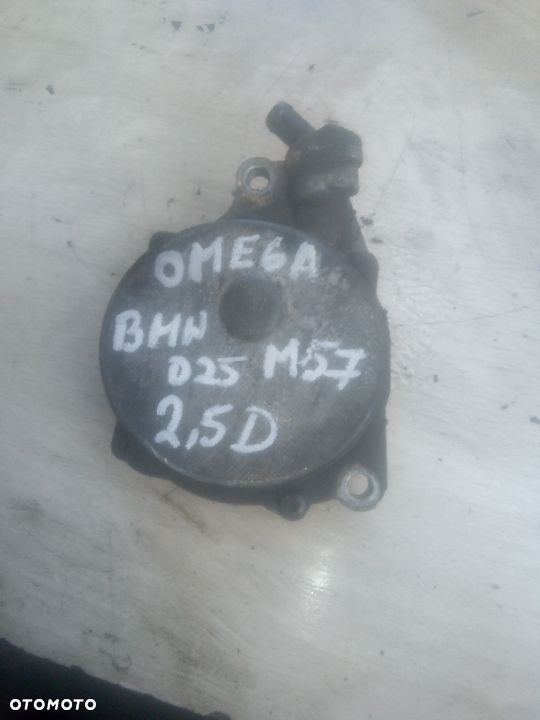 BMW e39 M57 D25 omega 2,5D vacum pompa - 1