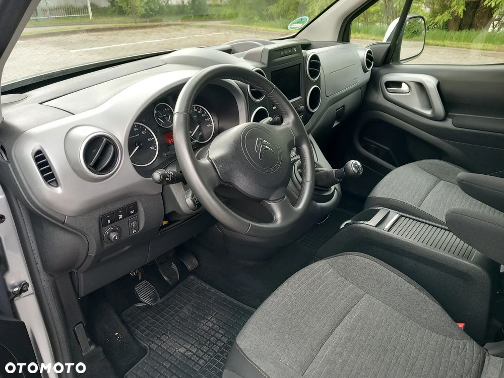 Citroën Berlingo Multispace PureTech 110 SHINE - 17