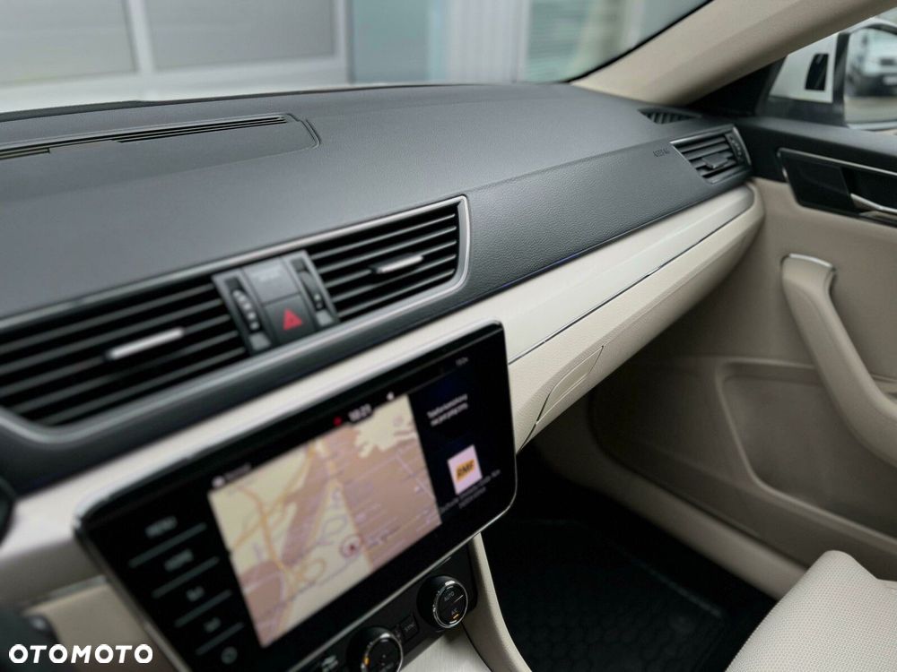 Skoda Superb 2.0 TDI SCR 4x4 Style DSG - 11