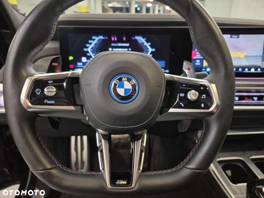 BMW Seria 7 - 34