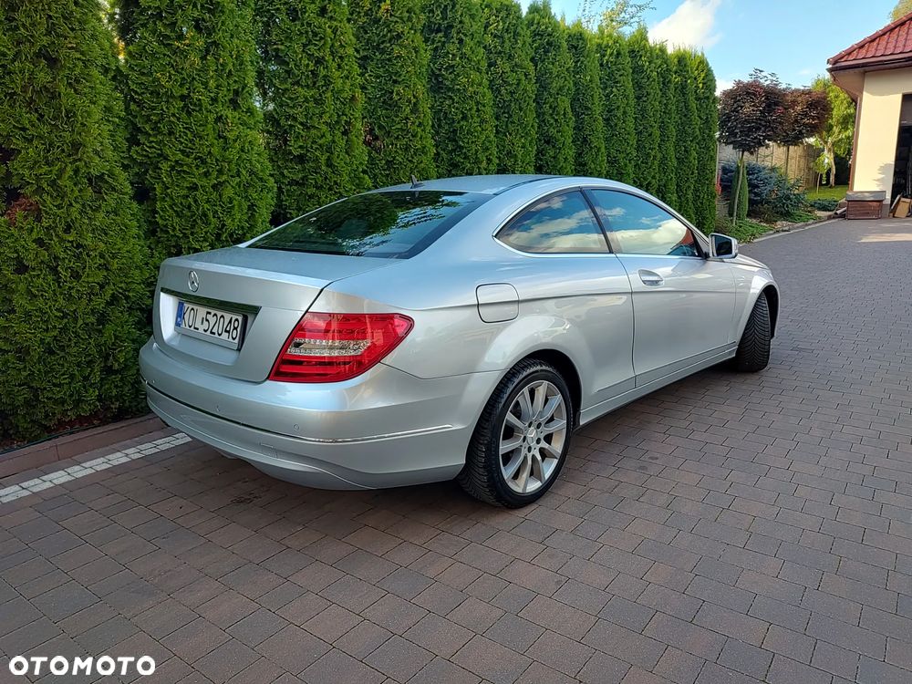 Mercedes-Benz C-Class 2012 photo 4