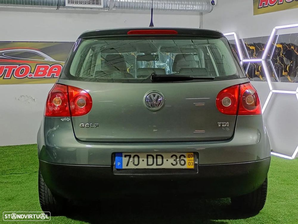 VW Golf - 38